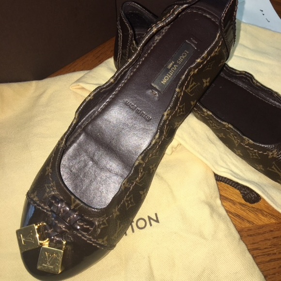 Louis Vuttion ballet flats - Picture 2 of 5